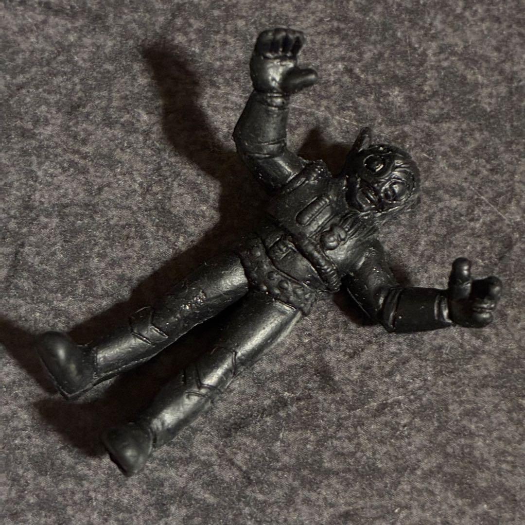 ウルトラ怪獣消しゴム 再生マグマ星人(改造マグマ星人) - メルカリ