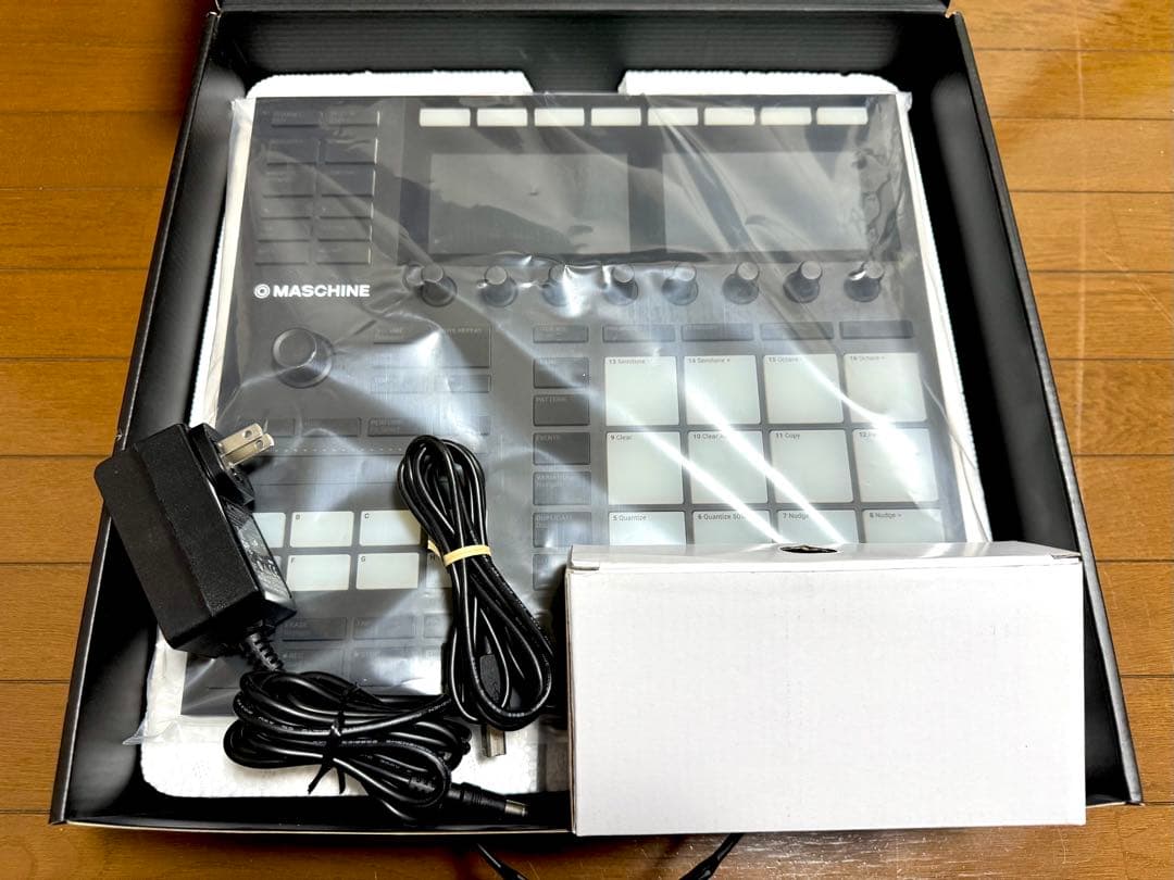 MASCHINE mk3 ガイドブック付き