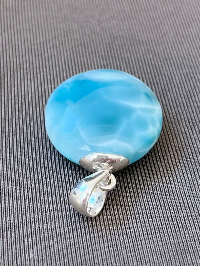 天然石☆高品質！ラリマーまる型ペンダントップ☆両面違って両面美しい！