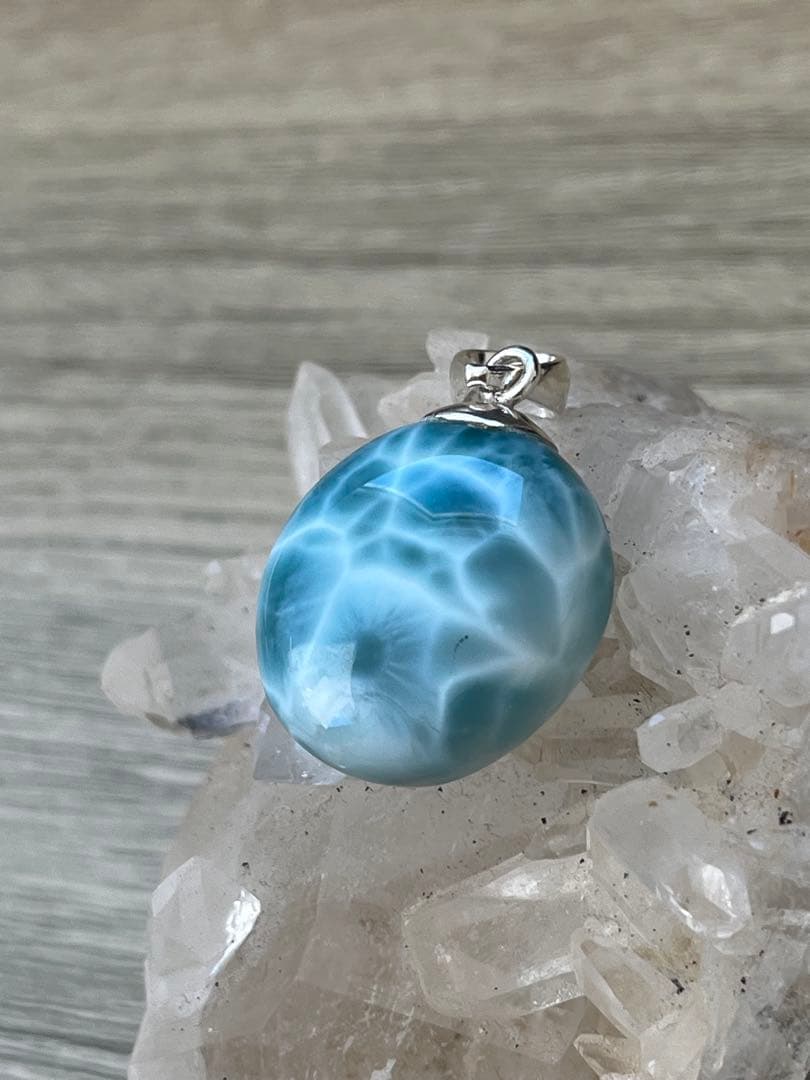 天然石☆高品質！ラリマーまる型ペンダントップ☆両面違って両面美しい！