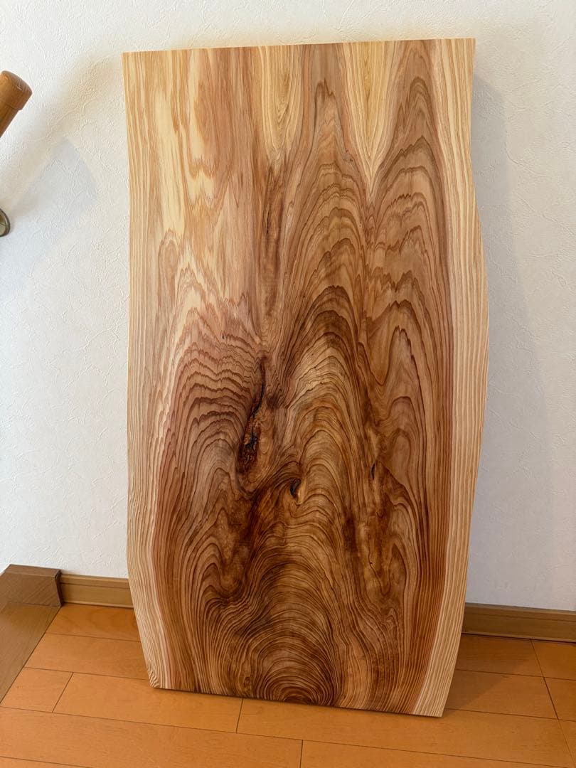 天然杉一枚板ローテーブル蜜蝋クリーム仕上げ