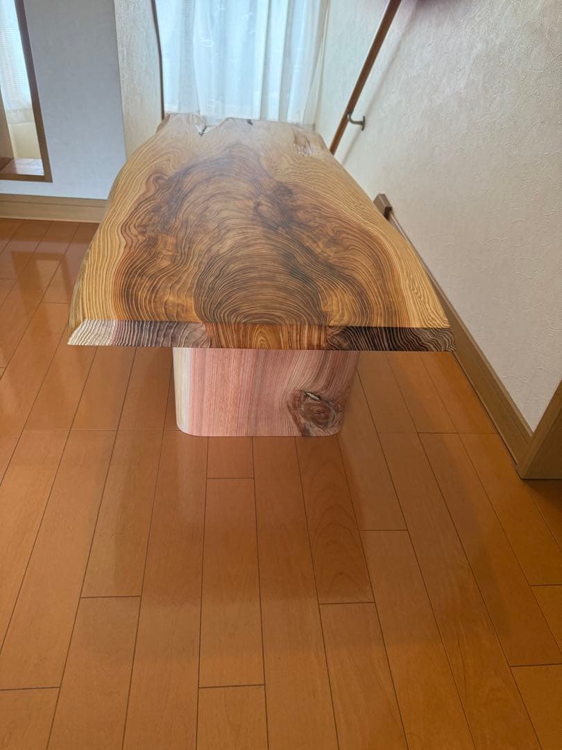 天然杉一枚板ローテーブル蜜蝋クリーム仕上げ