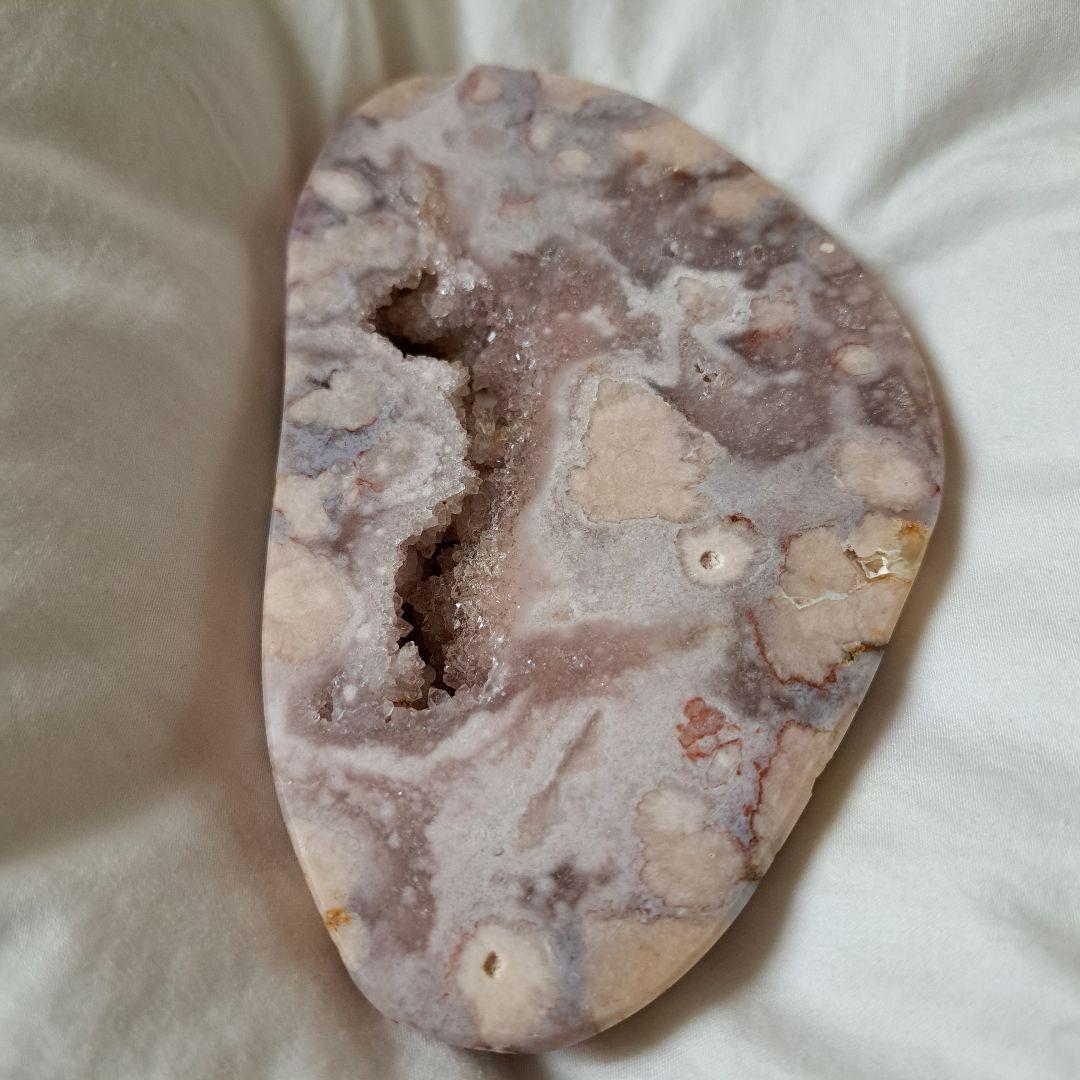 ピンクアメジスト　　パワーストーン　置物　台座付き