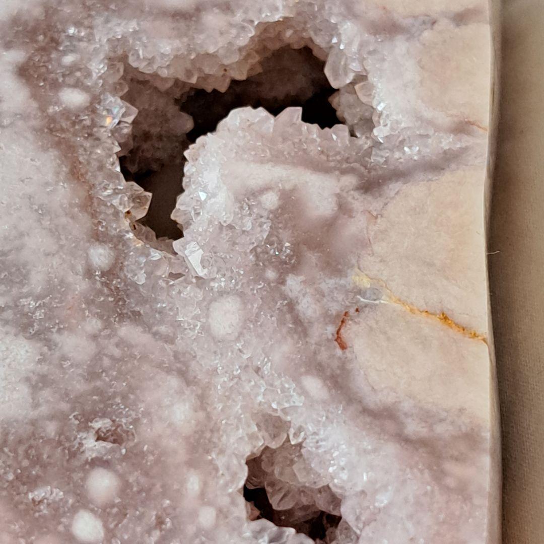 ピンクアメジスト　　パワーストーン　置物　台座付き