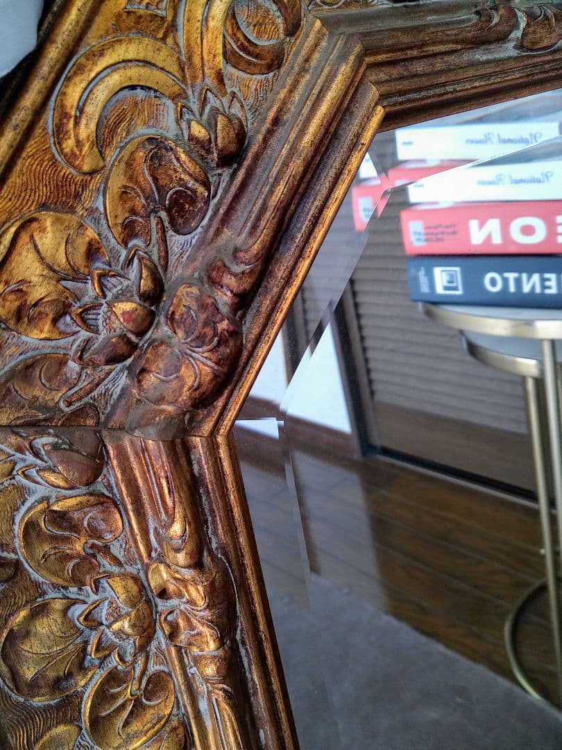 イタリア製 アンティーク八角ミラー・ 壁掛け 鏡・木製レリーフ鏡・クラシック