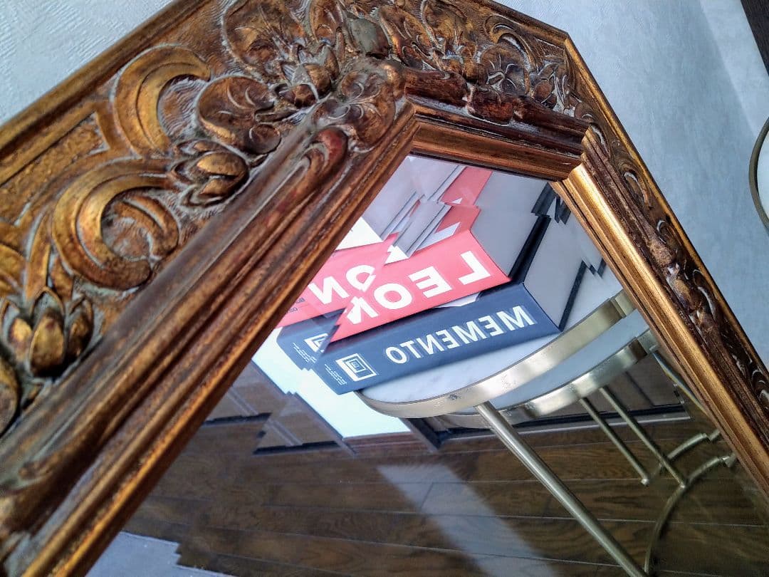 イタリア製 アンティーク八角ミラー・ 壁掛け 鏡・木製レリーフ鏡・クラシック