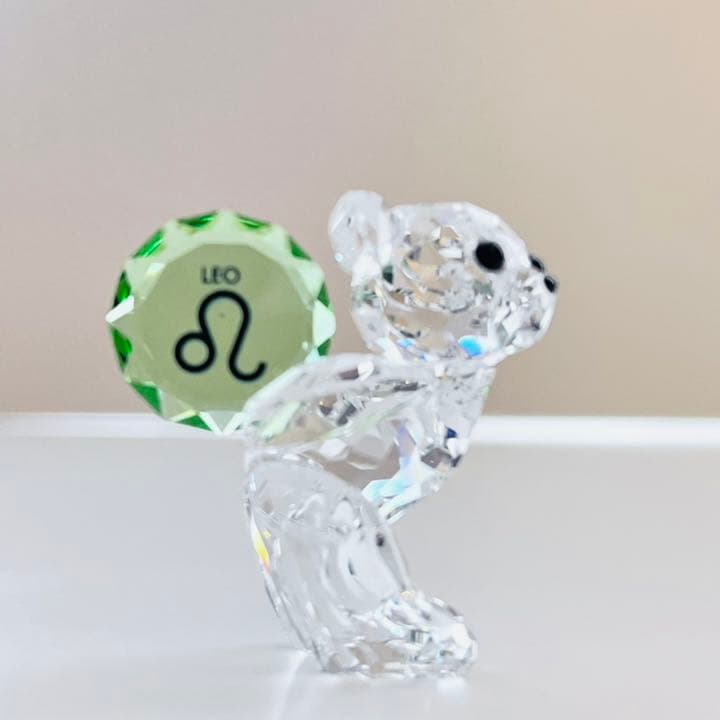 値引中⭐️煌めくクリスマスギフト　獅子座Leo 新品 スワロフスキー　クリスベア