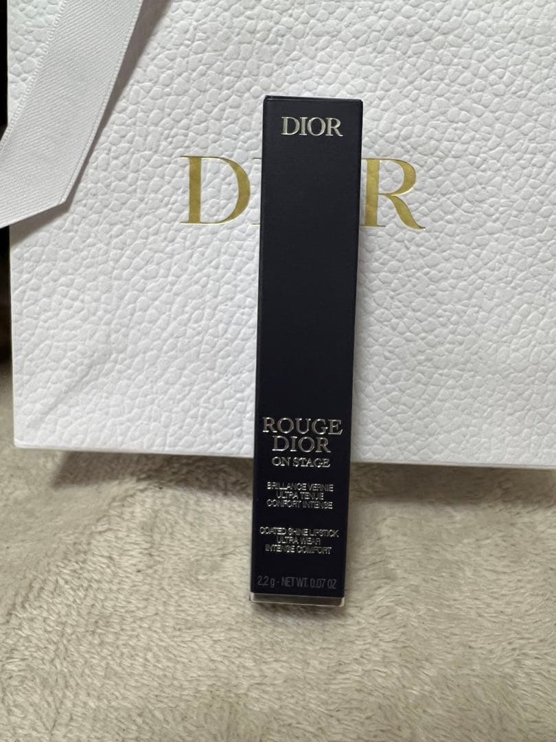 ルージュ ディオール オン ステージ　222 コンフィデント ヌード シャイン