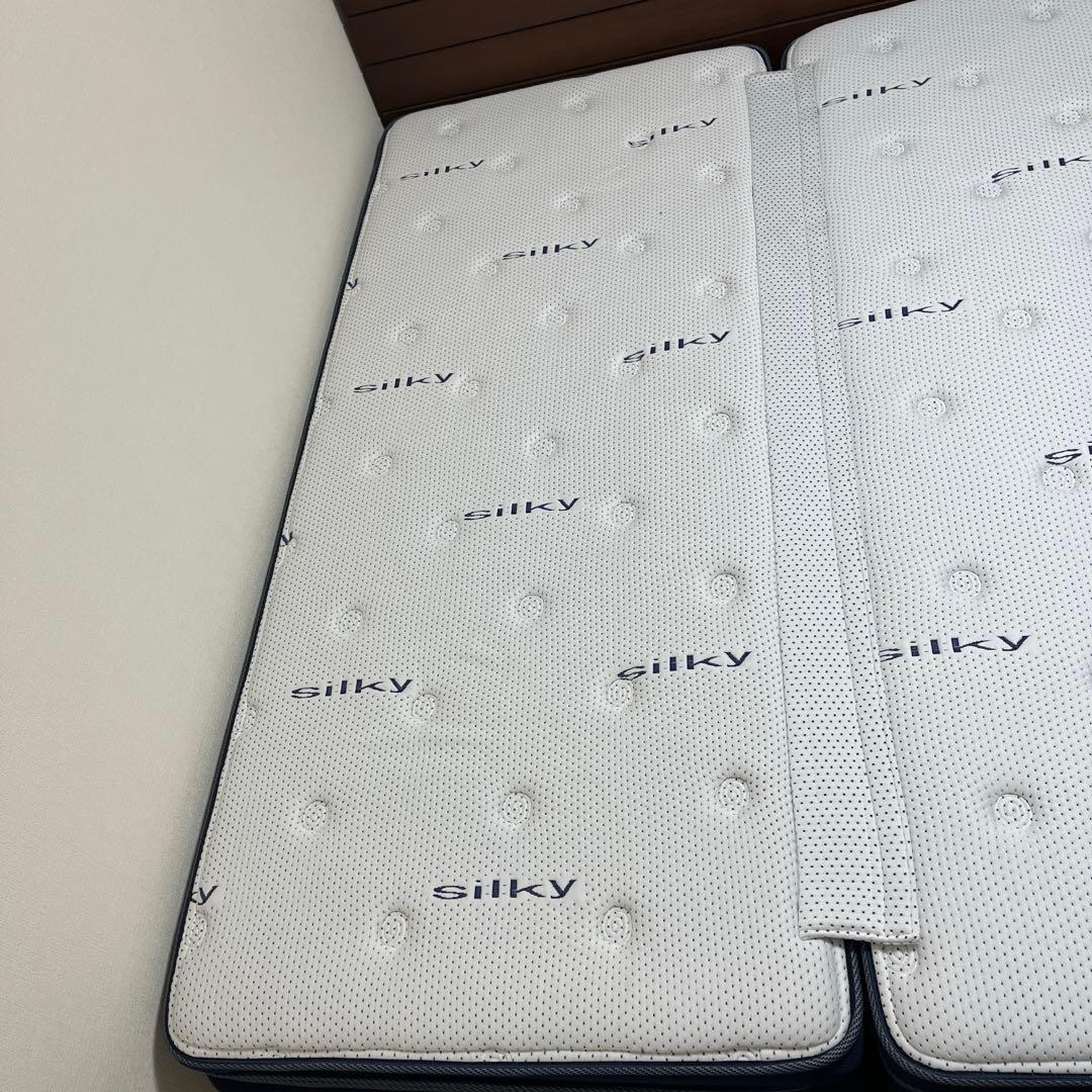 ニトリ クイーンマットレス デュアルポケット HGシルキー 直接受渡し可