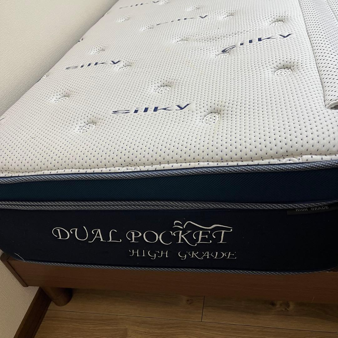 ニトリ クイーンマットレス デュアルポケット HGシルキー 直接受渡し可