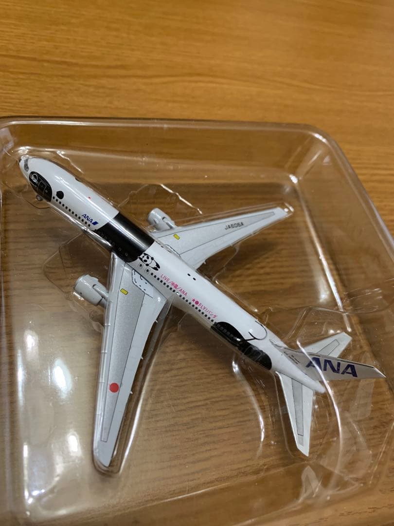 ANA FLY!パンダ フライパンダ 飛行機模型 ボーイング767-300 - メルカリ