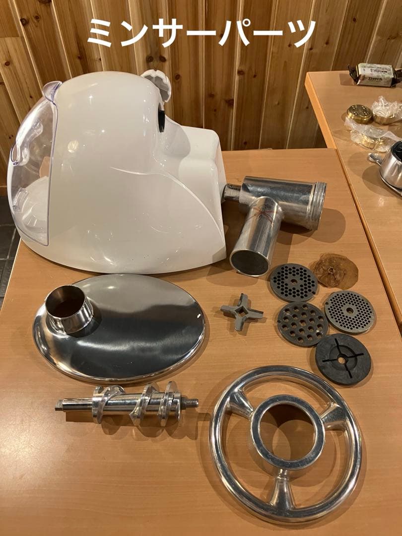 デロンギ　パスタメーカー＆スーパーミンサー　KMG1200J 中古　説明書なし