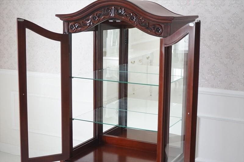 マホガニーの温もり｜ガラス キャビネット ＢＲ　ブラウン幅79ｃｍ高さ154ｃｍ