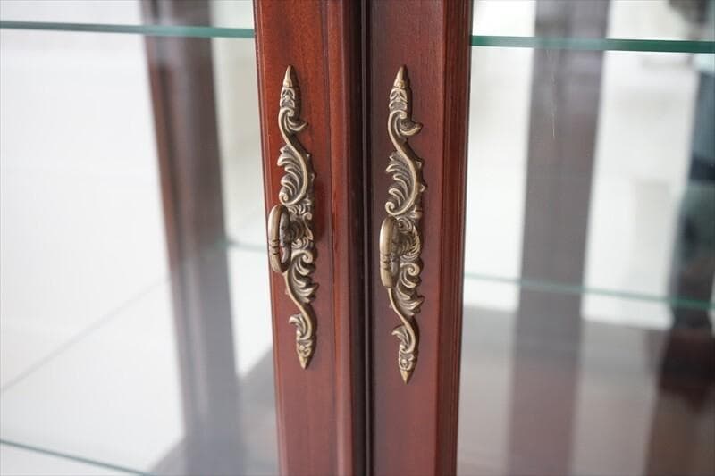 マホガニーの温もり｜ガラス キャビネット ＢＲ　ブラウン幅79ｃｍ高さ154ｃｍ