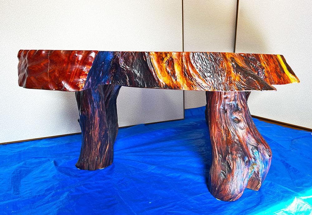 天然木　センターテーブル　銘木　一枚板　ローテーブル　三本足　杢目　高さ46cm