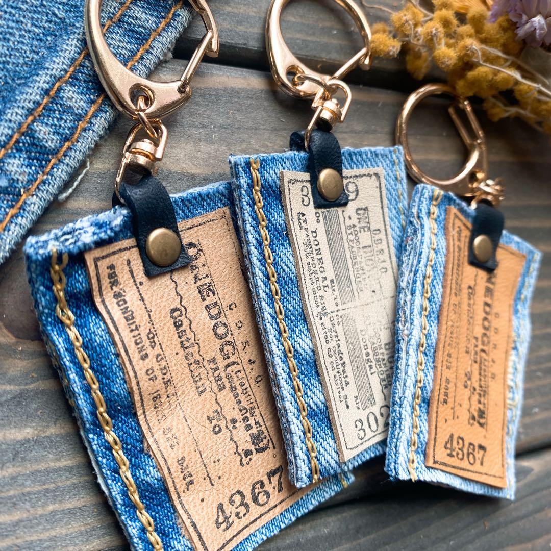 革タグ リメイクデニム チャーム キーホルダー パーツ ビンテージ