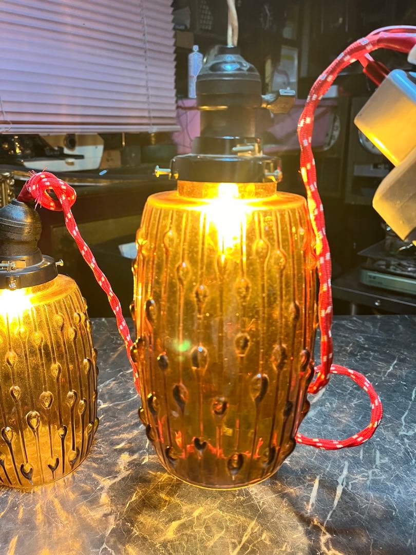 アメリカンヴィンテージライト アンバーガラス製ペンダントランプ レトロペンダント