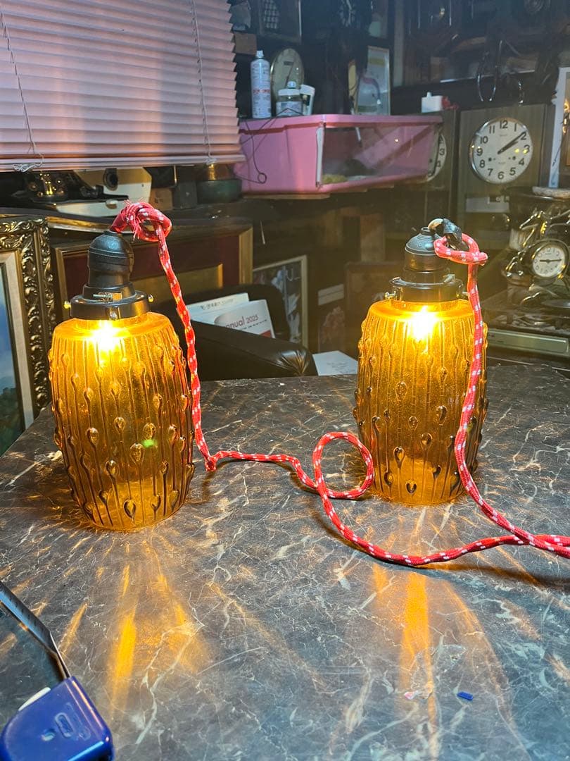 アメリカンヴィンテージライト アンバーガラス製ペンダントランプ レトロペンダント