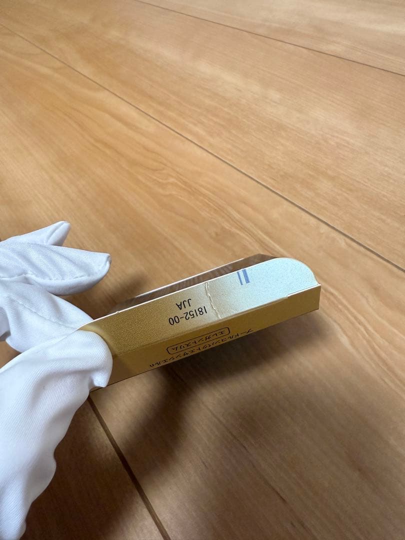 未使用　クレドポーボーテプードルコンパクトエサンシエルn （エレガントスリム）