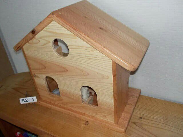 木のおもちゃ ドールハウス