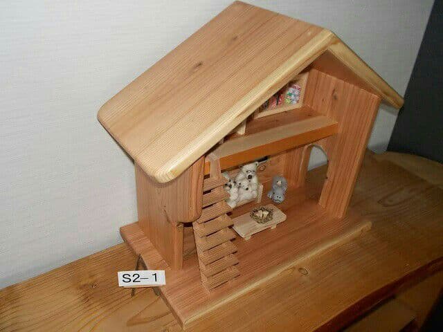 木のおもちゃ ドールハウス