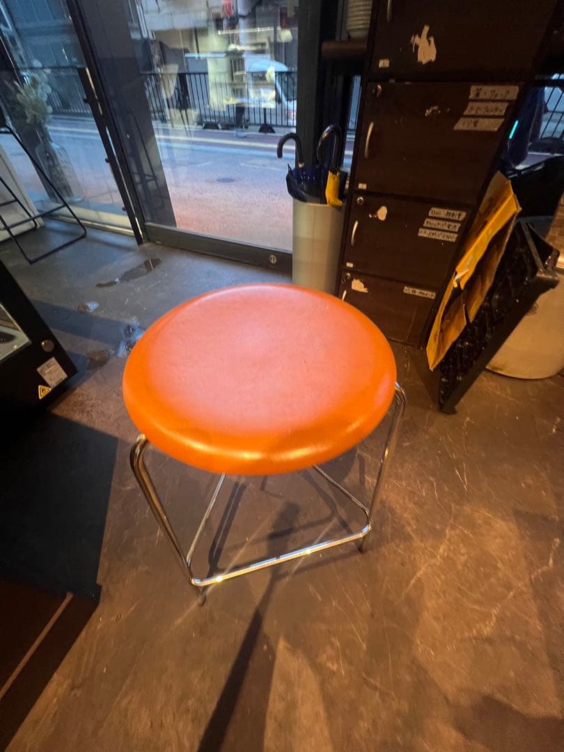 フリッツハンセン　ハイドットスツール