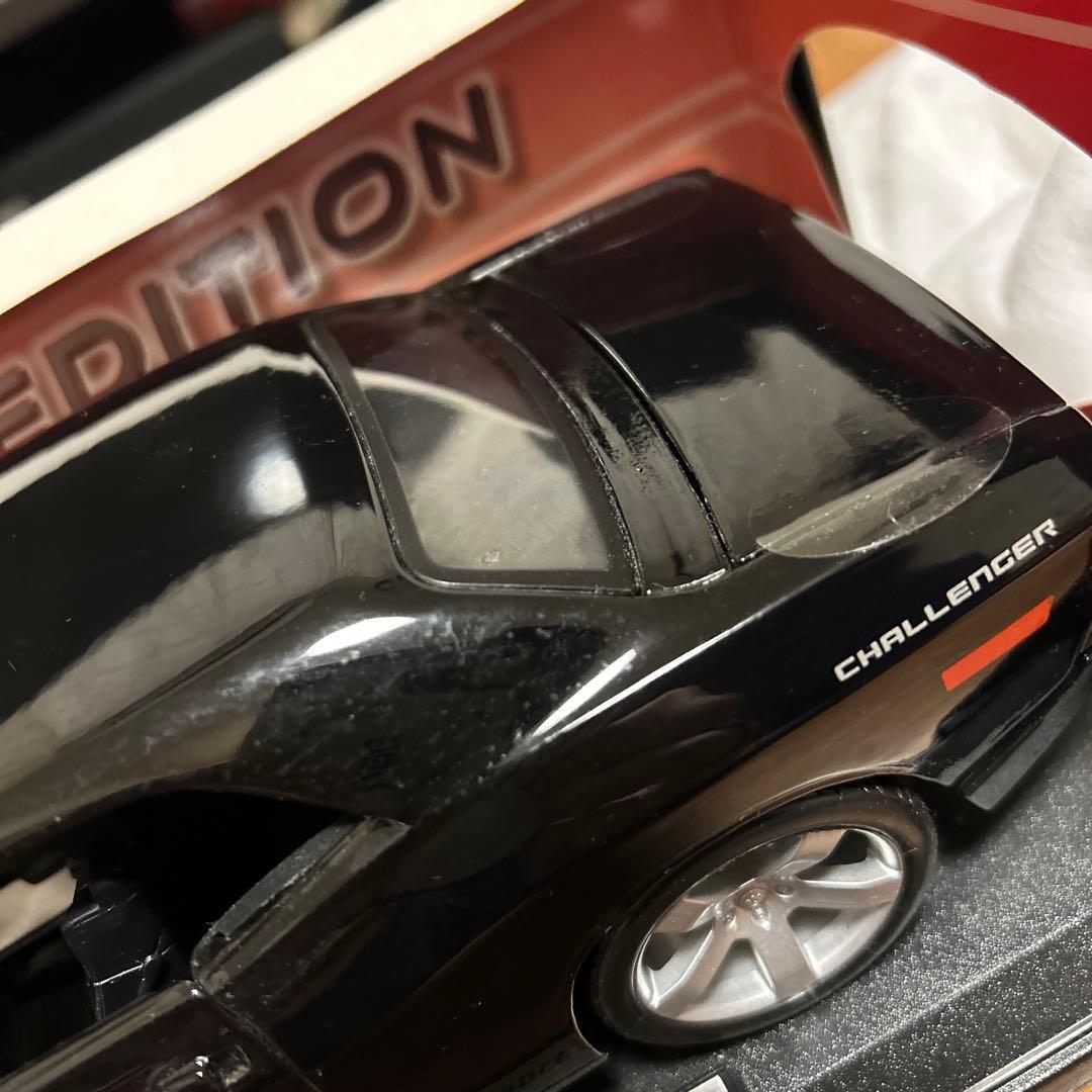Maisto 2006 Dodge Challenger ブラック 1/18