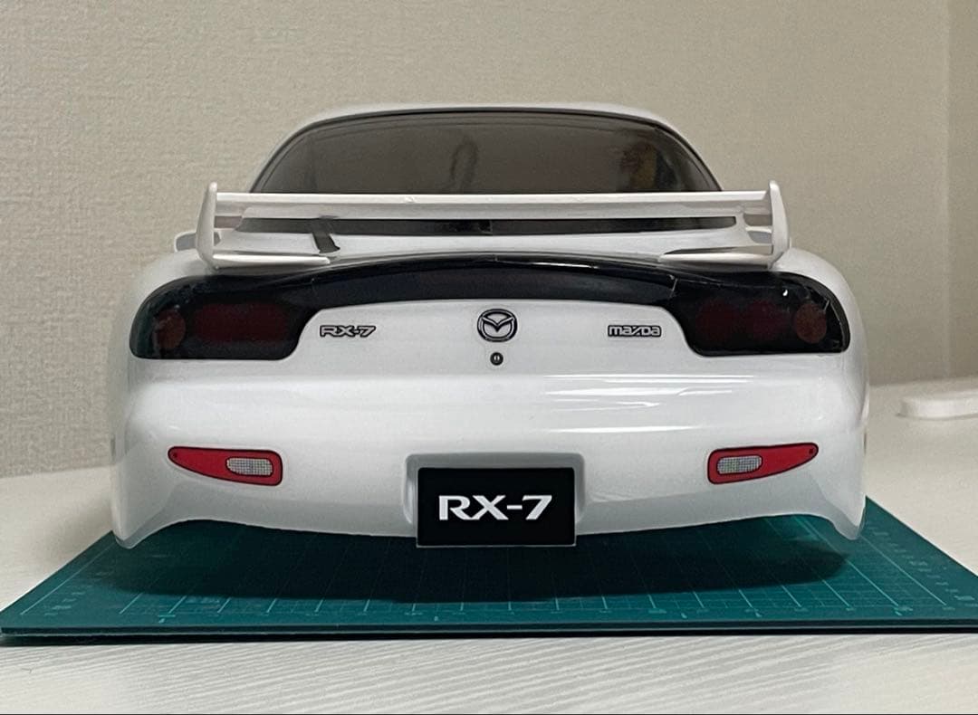 タミヤラジコンボディ　マツダRX7