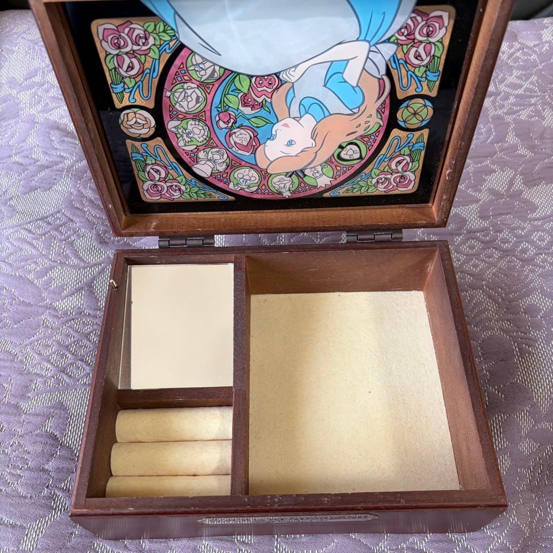 不思議の国のアリス 　オルゴール　ジュエリーボックス　ステンドグラス