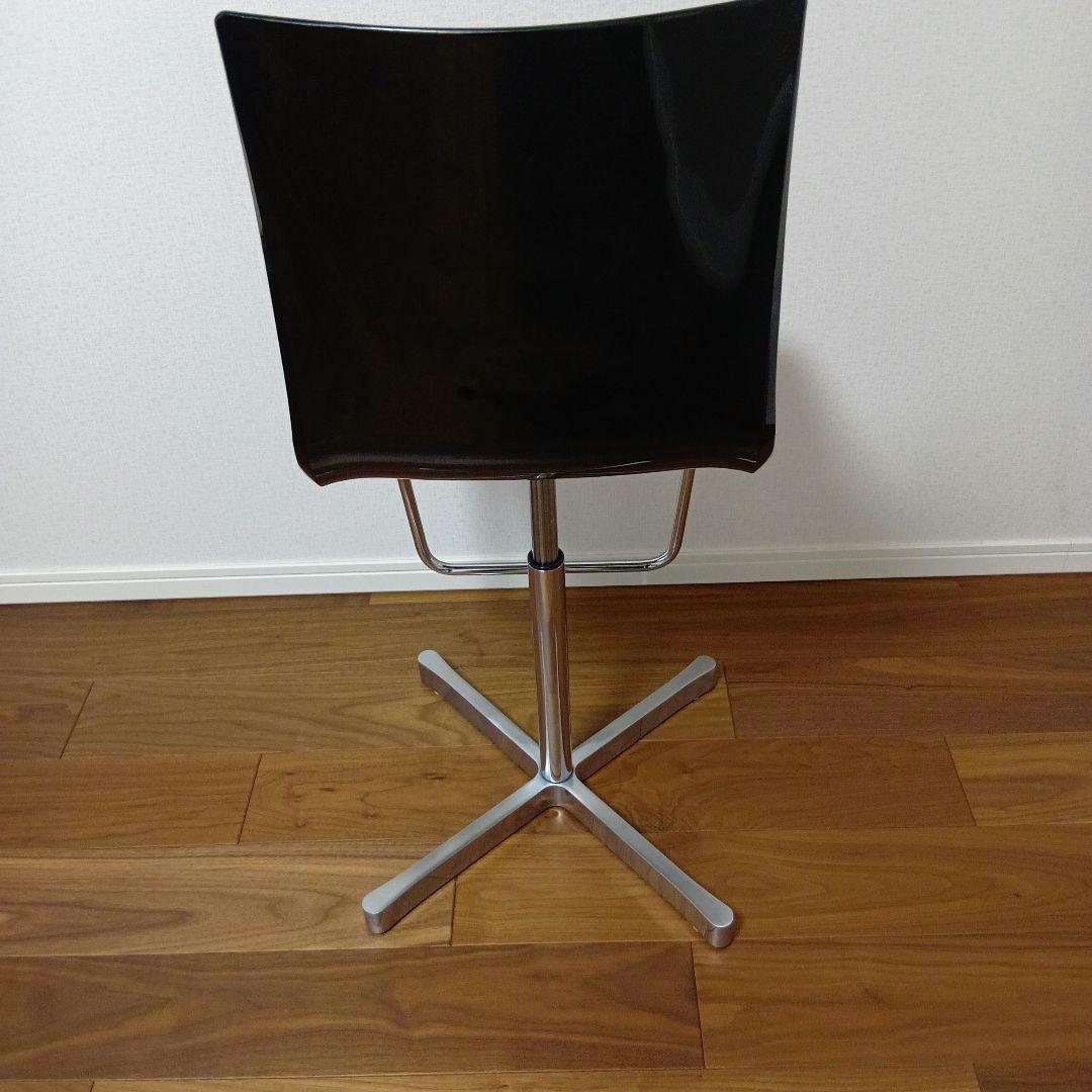 cassina カウンタースウィベルチェア WOK 535