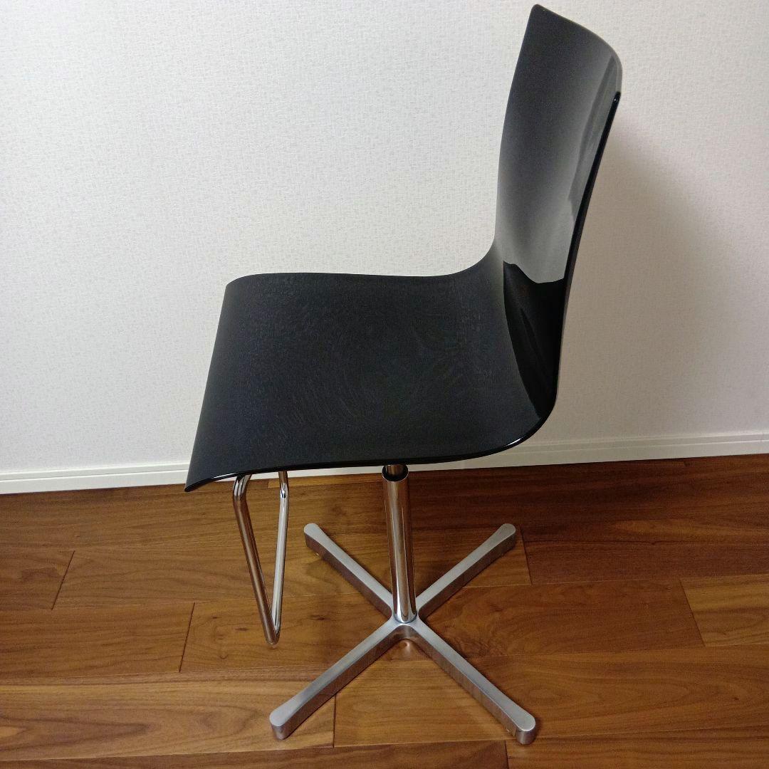 cassina カウンタースウィベルチェア WOK 535