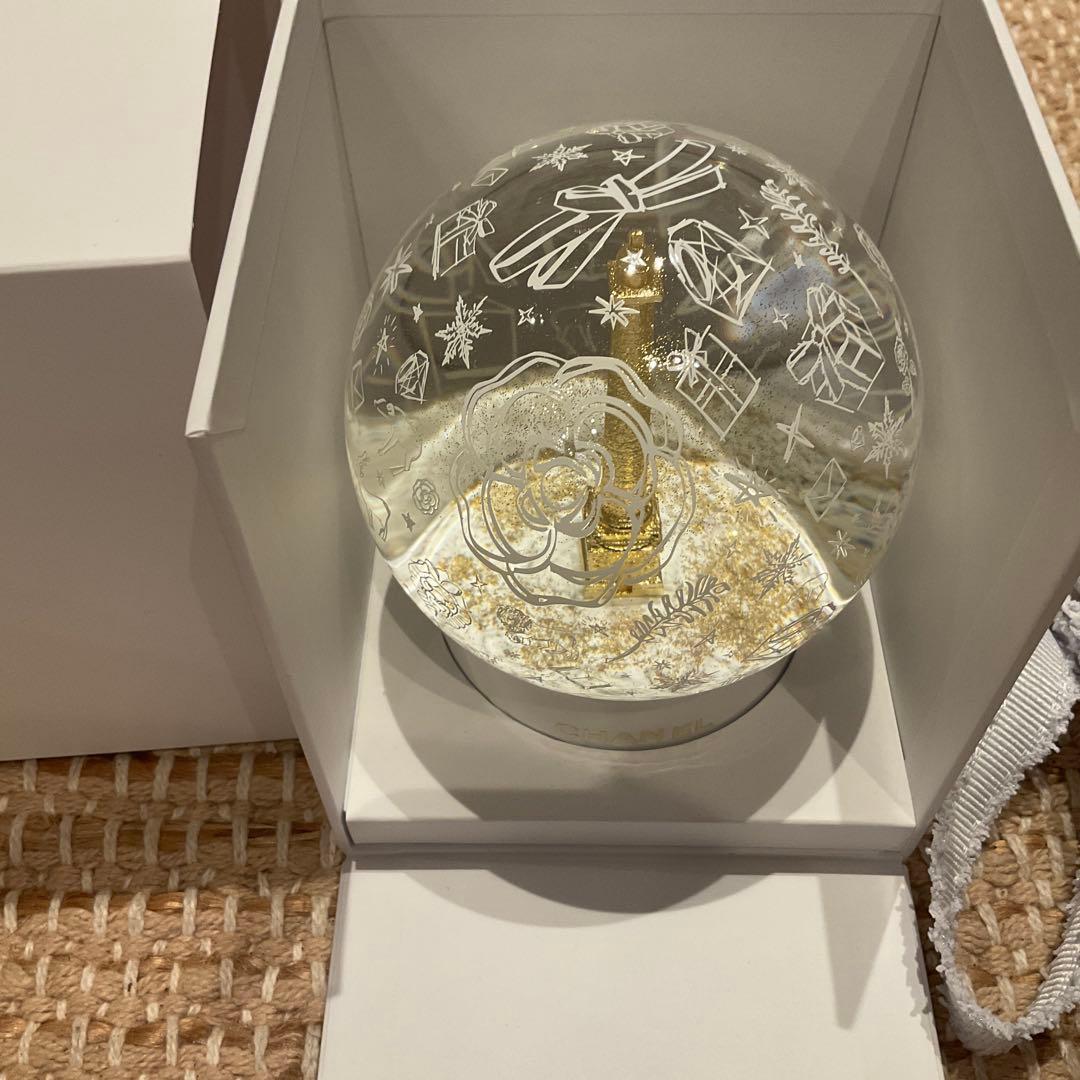 2025 CHANEL スノードーム オリジナルボックス付き【非売品】 - メルカリ