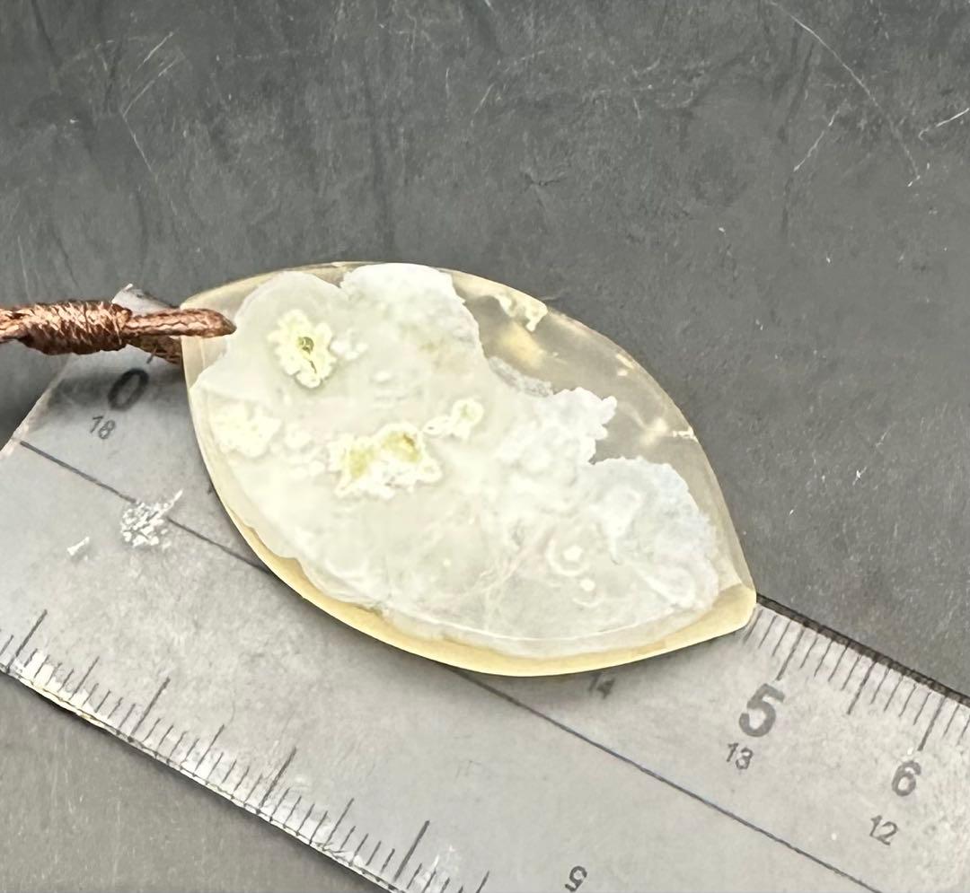 2025.9.9晴れ空と乳頭雲 新潟阿賀野産アゲート