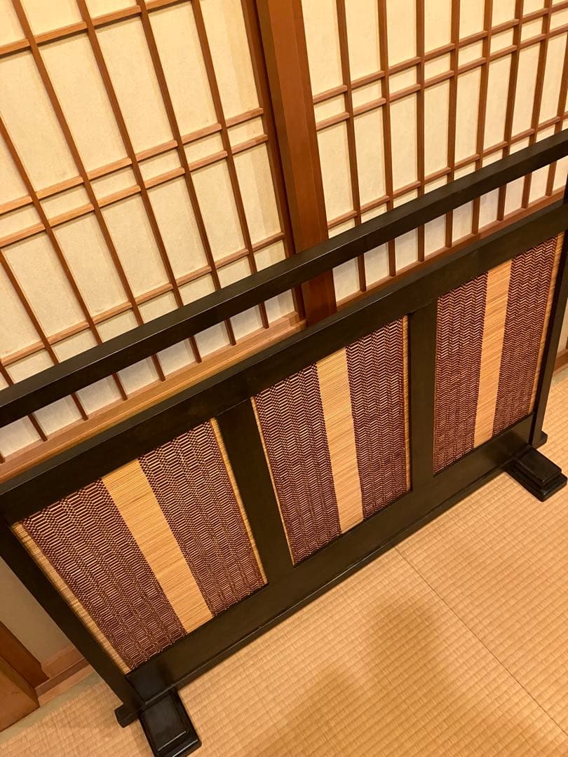 木製スリットパーテーション