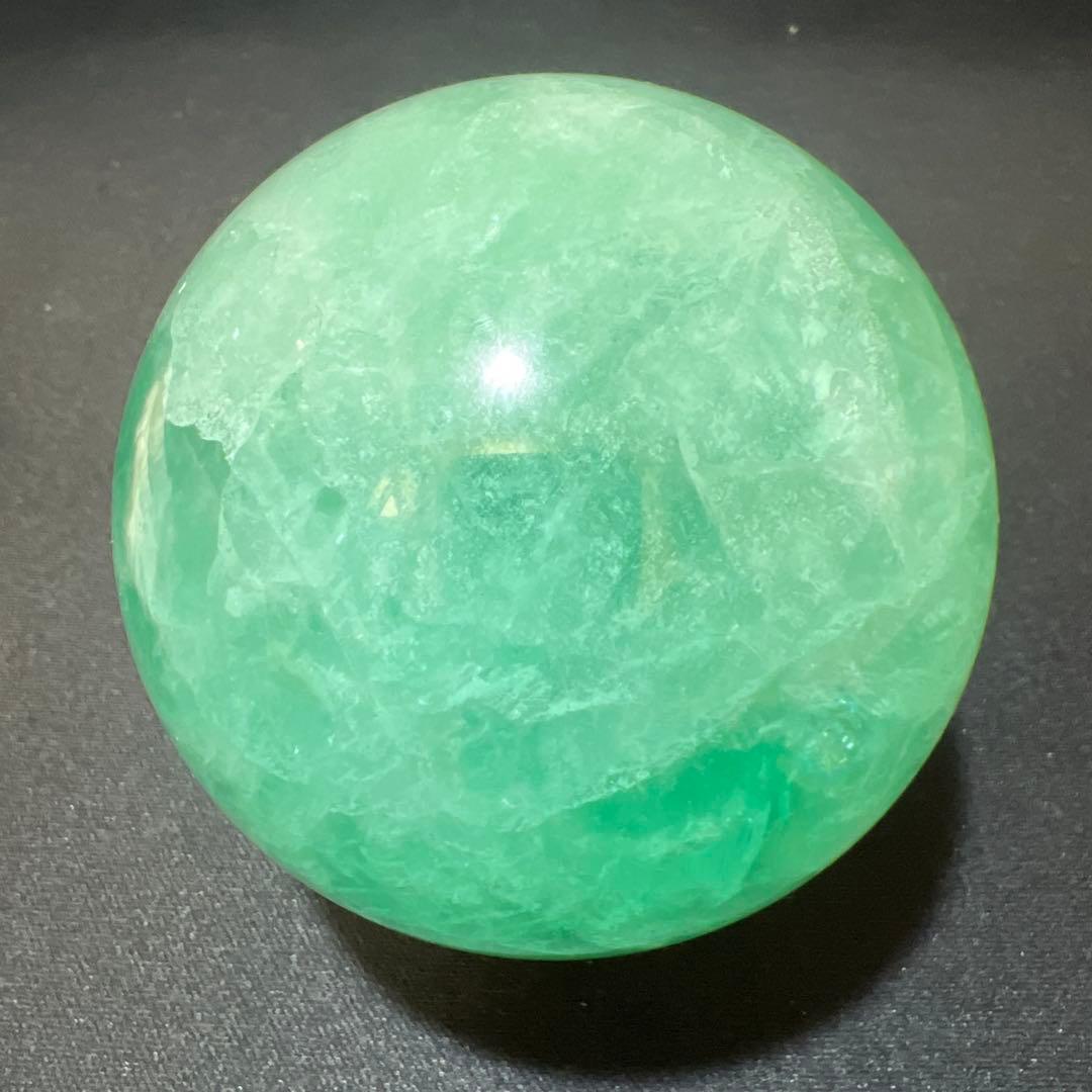グリーンフローライト スフィア 0.9kg 82mm 丸玉 蛍石 高透明