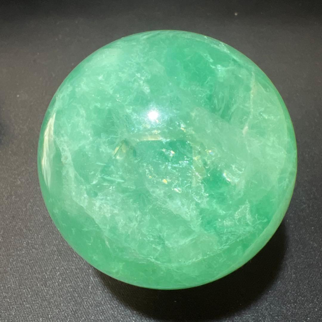 グリーンフローライト スフィア 0.9kg 82mm 丸玉 蛍石 高透明