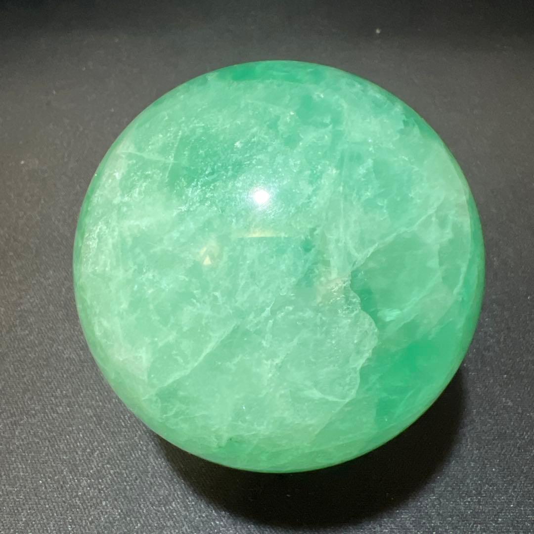 グリーンフローライト スフィア 0.9kg 82mm 丸玉 蛍石 高透明