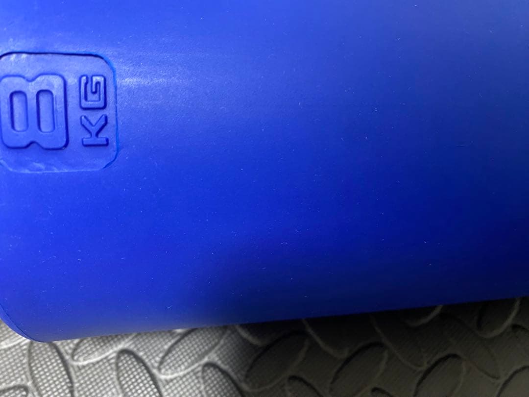 多機能トレーニング砲筒　8kg フィットネス砲筒　新品未使用