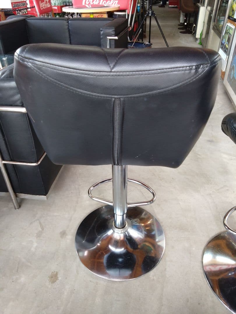 【直接引き取り限定】黒いカウンターチェア　2脚セット