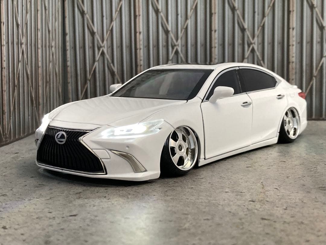1/24 レクサス ES300h（深リムカスタム品）
