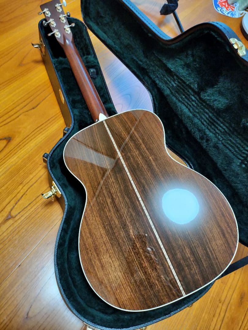 緊急☆売切価格☆　MartinOM-28 2019年製