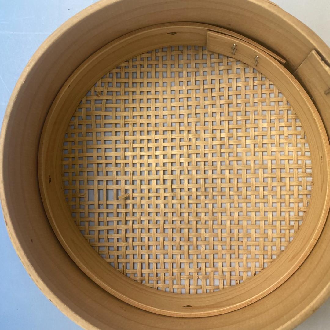 m*9様 籐製とおし（8寸）　と木枠ふるい 　2個セット（中古品）