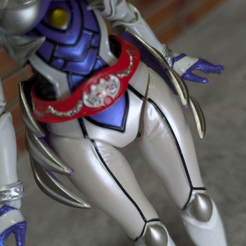 仮面ライダーキバーラ　フィギュアーツ