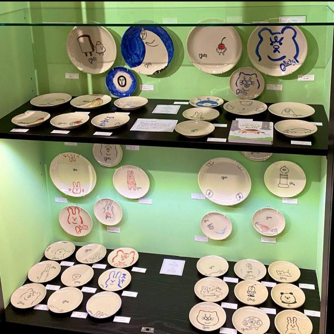 ヒグチユウコ 直筆絵付け 絵皿 8人の陶磁器展 直筆サイン プレート 木箱入り