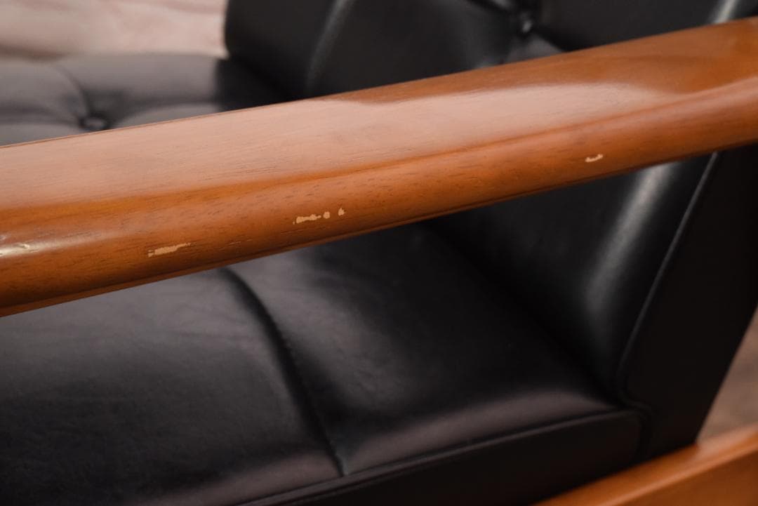 展示品　カリモク60 Kチェア スタンダードブラック　 W36170BW　13A