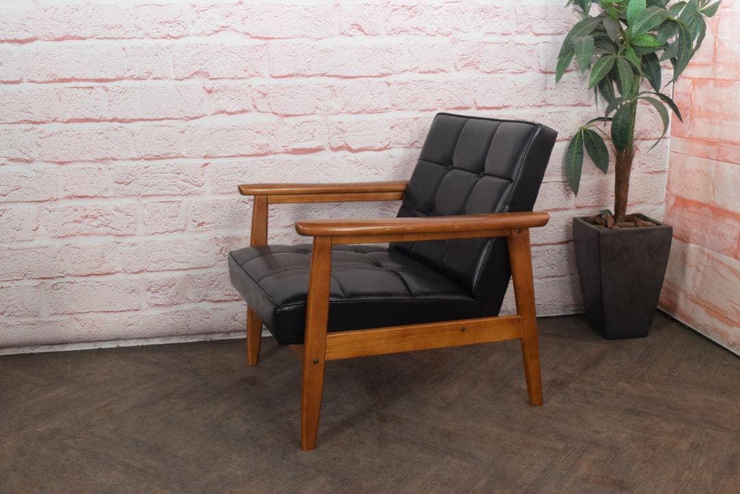 展示品　カリモク60 Kチェア スタンダードブラック　 W36170BW　13A