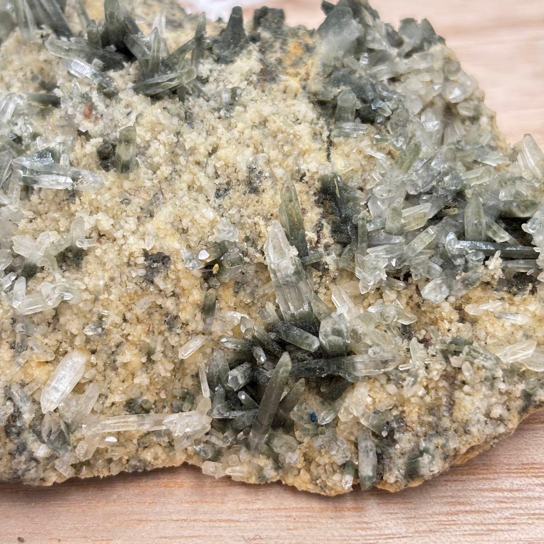 天然石 ガネーシュヒマール産クラスター パワー強め 取扱注意 - メルカリ