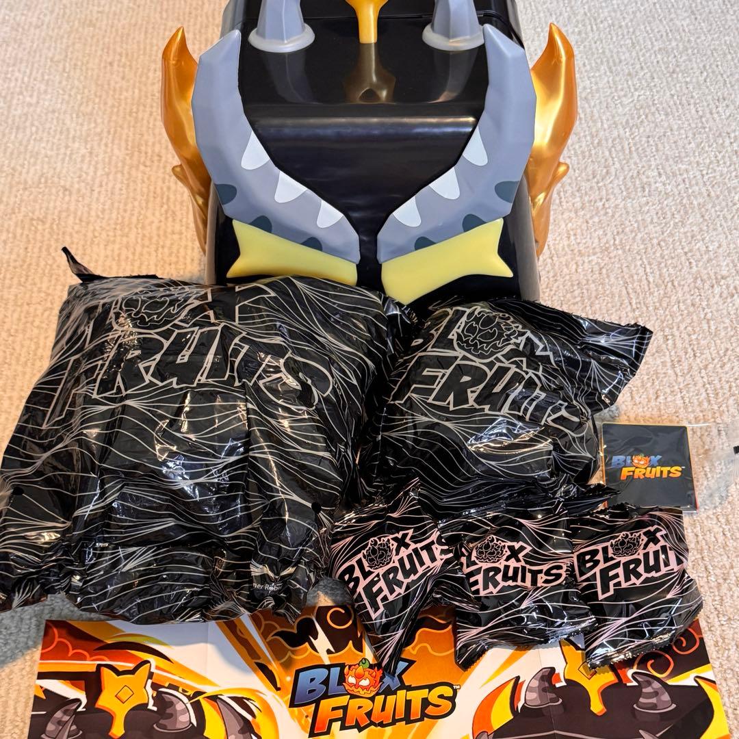 プレミアムコードと神話コードのDLC付！ブロックスフルーツ - メルカリ