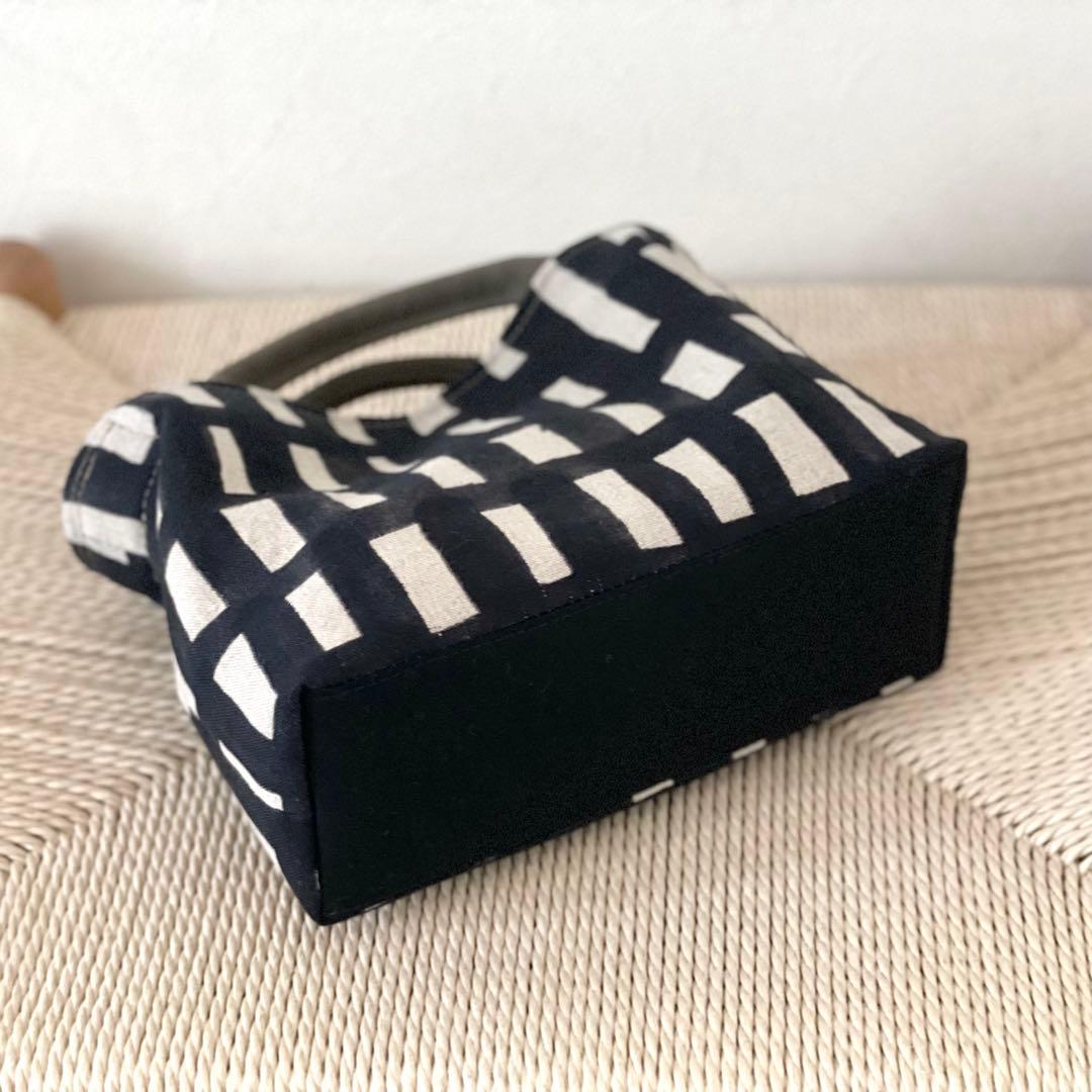 ⚮̈ミナペルホネン　sora check black ヌッピバッグＳ