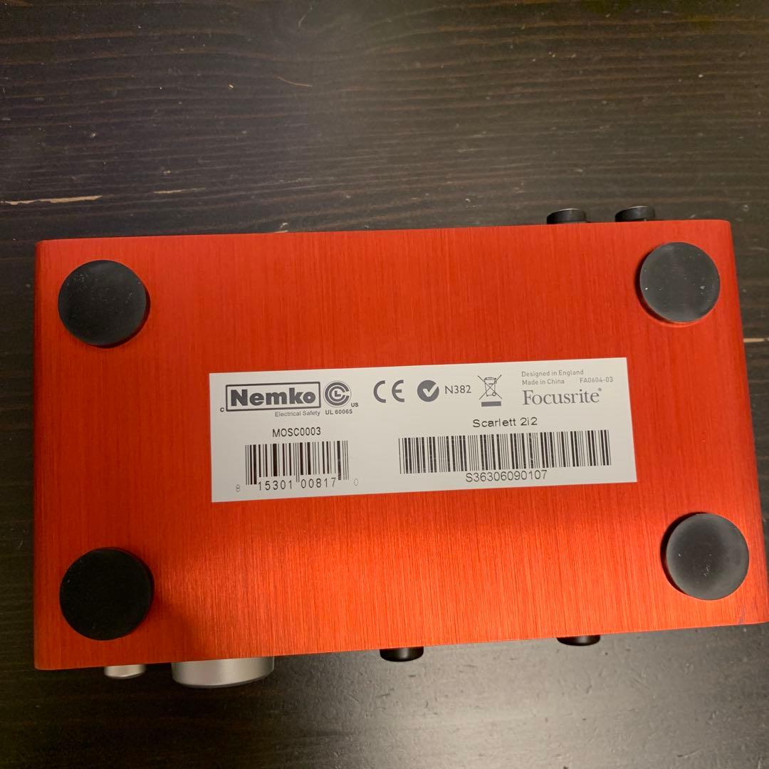 Focusrite Scarlett 2i2 1st gen ケーブル付き